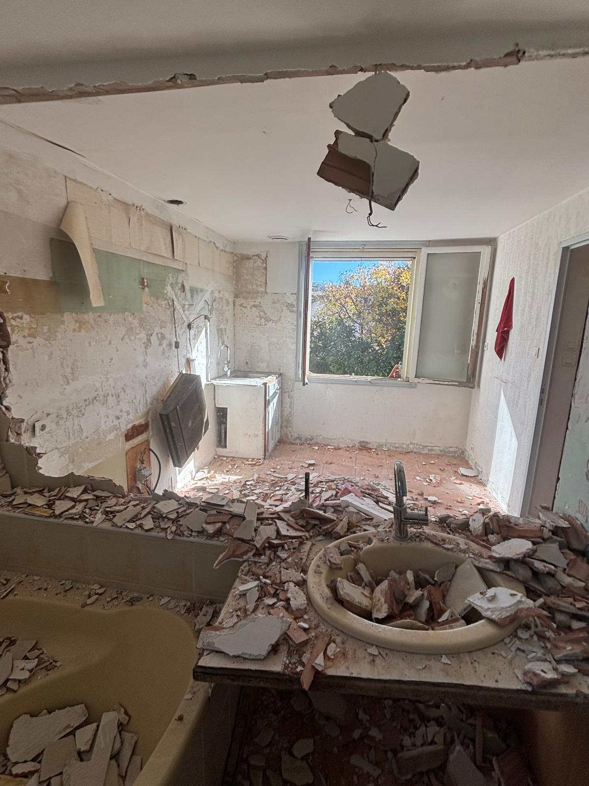 Démolition - mise à nu